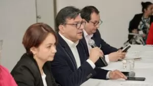 Bogotá busca recuperar coberturas de vacunación y lidera plan piloto contra el virus sincitial respiratorio