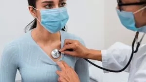 El Barómetro Sanitario 2024 revela un leve aumento en la satisfacción con el sistema de salud pública en España
