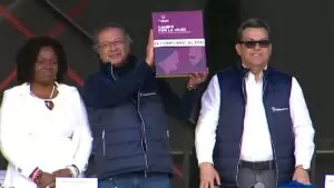 Presidente Petro sancionó la ley de reforma pensional 4 Presidente Petro sancionó la ley de reforma pensional