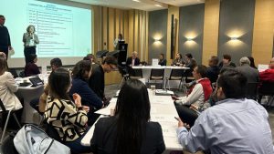 Expertos sectoriales diseñan nuevas estrategias para mejorar el sistema de salud