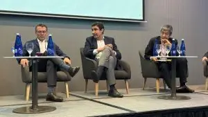 Más allá de la regulación: ¿qué necesita Colombia con la reforma a la salud? 8 Más allá de la regulación ¿qué necesita Colombia con la reforma a la salud