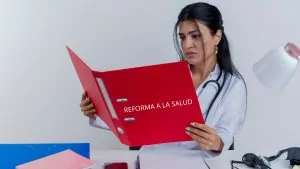 Vuelve y juega Asociación Colombiana de Sociedades Científicas critica la falta de consenso en la reforma a la salud