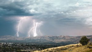 Minsalud emite directrices de contingencia ante el impacto de “La Niña” y el incremento de lluvias 17 Minsalud emite directrices de contingencia ante el impacto de “La Niña” y el incremento de lluvias