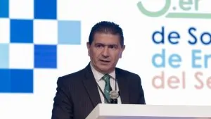 Repotenciar a la ADRES y otras propuestas de la ACHC para un nuevo sistema 2 Repotenciar a la ADRES y otras propuestas de la ACHC para un nuevo sistema