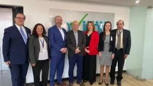 Invima fortalece cooperación con la Farmacopea de Estados Unidos para robustecer regulación sanitaria en 2025